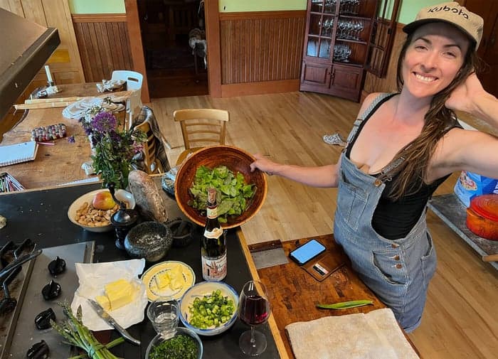 Broken garlic and open hearts.